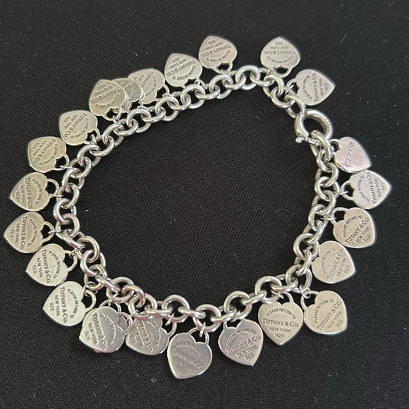 Tiffany & Co. Return to Tiffany Multi-Heart Tag Bracelet - Picture 7 of 15